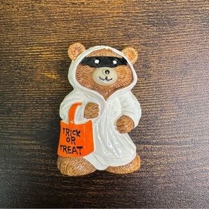 Halloween Raccoon Bear Pin with Trick or Treat Bag Resin Vintage 1980’s
